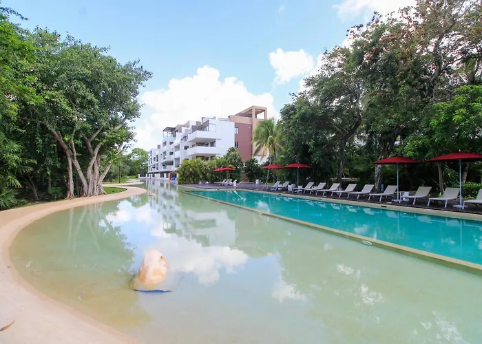 Nick Price Luxury 2 Bedroom Apartment By Spot Rentals